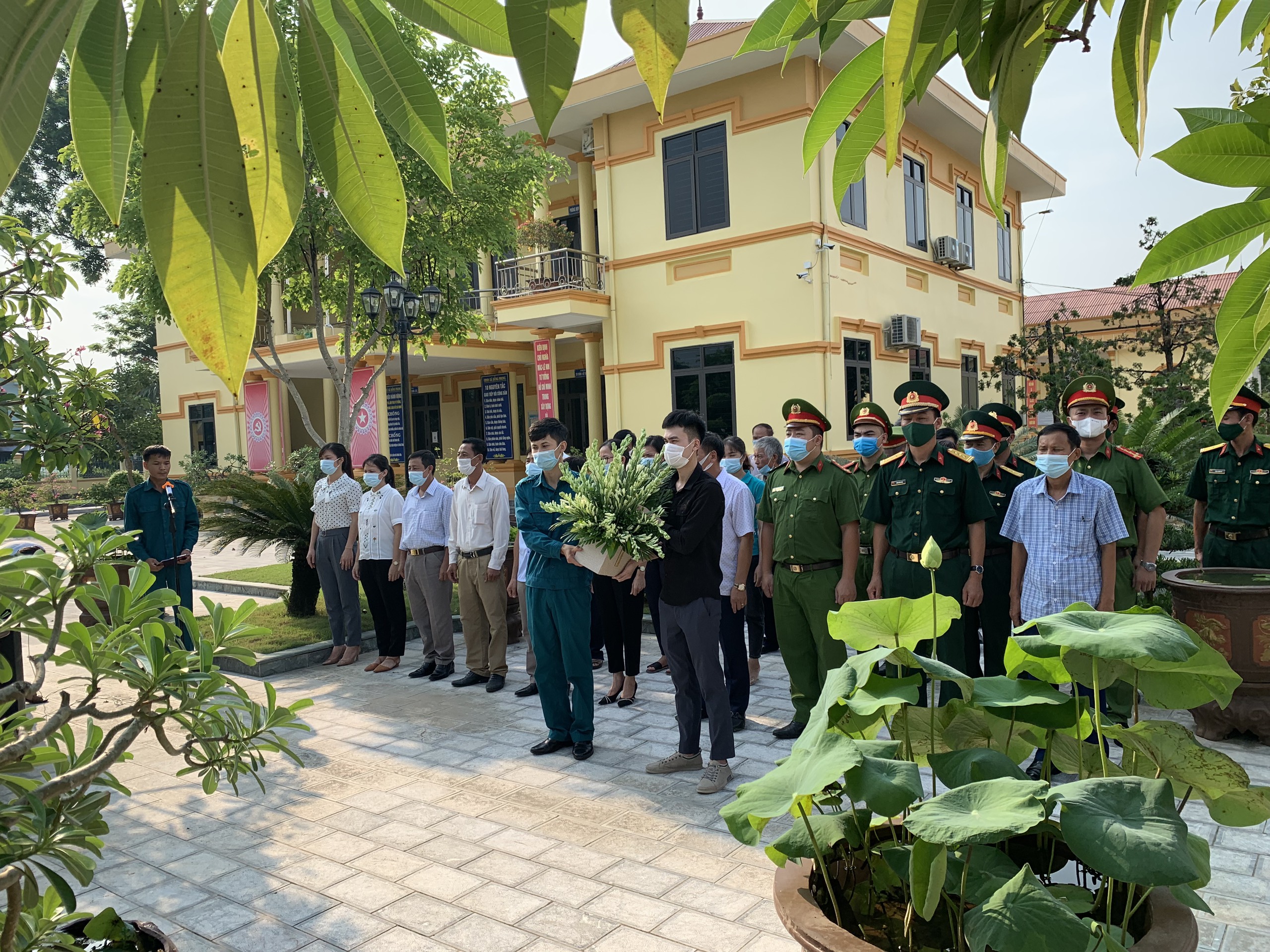 Xã Đồng Phong thực hiện các hoạt động tri ân nhân dịp kỷ niệm 75 năm ngày thương binh liệt sỹ (27/7/2047-27/7/2022)