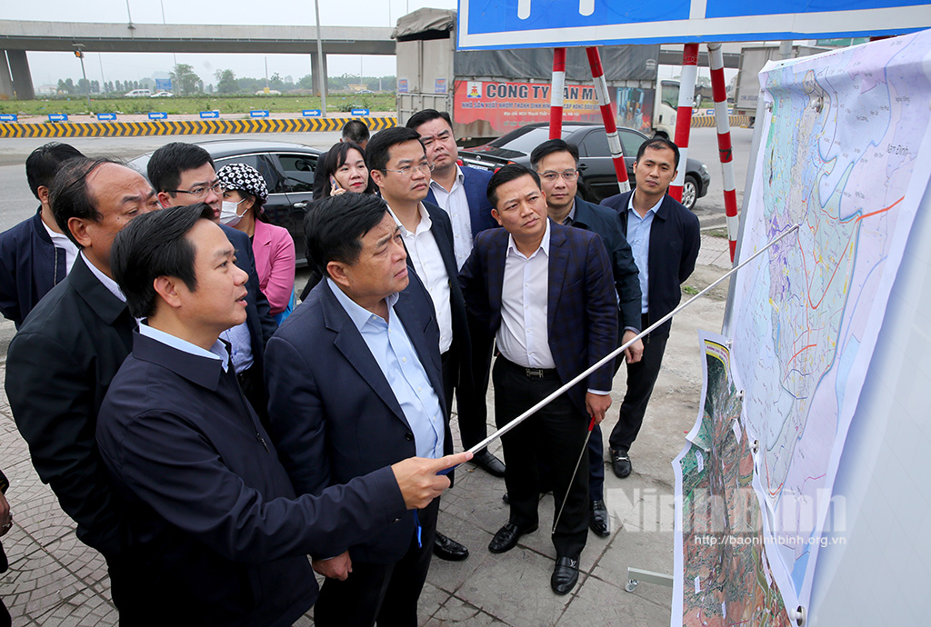 Đoàn công tác của Bộ Kế hoạch và Đầu tư kiểm tra công tác chuẩn bị đầu tư Dự án xây dựng tuyến đường cao tốc Ninh Bình- Hải Phòng