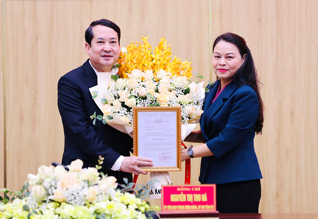 Công bố Quyết định của Ban Bí thư Trung ương Đảng chuẩn y Phó Bí thư Tỉnh ủy Ninh Bình