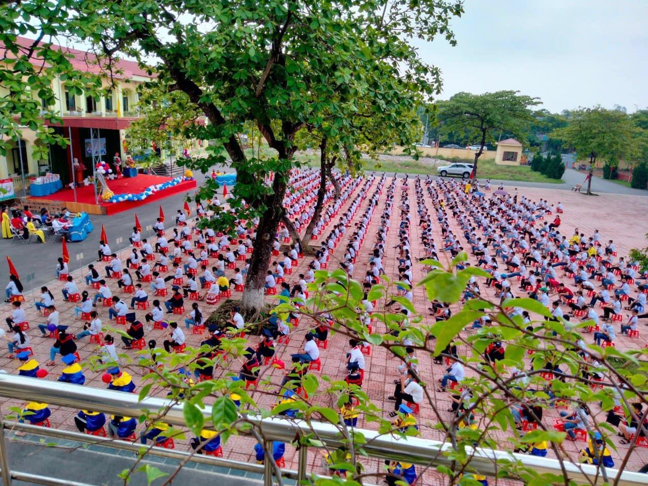 Trường Tiểu học Đồng Phong tổ chức lễ tổng kết năm học 2021 - 2022