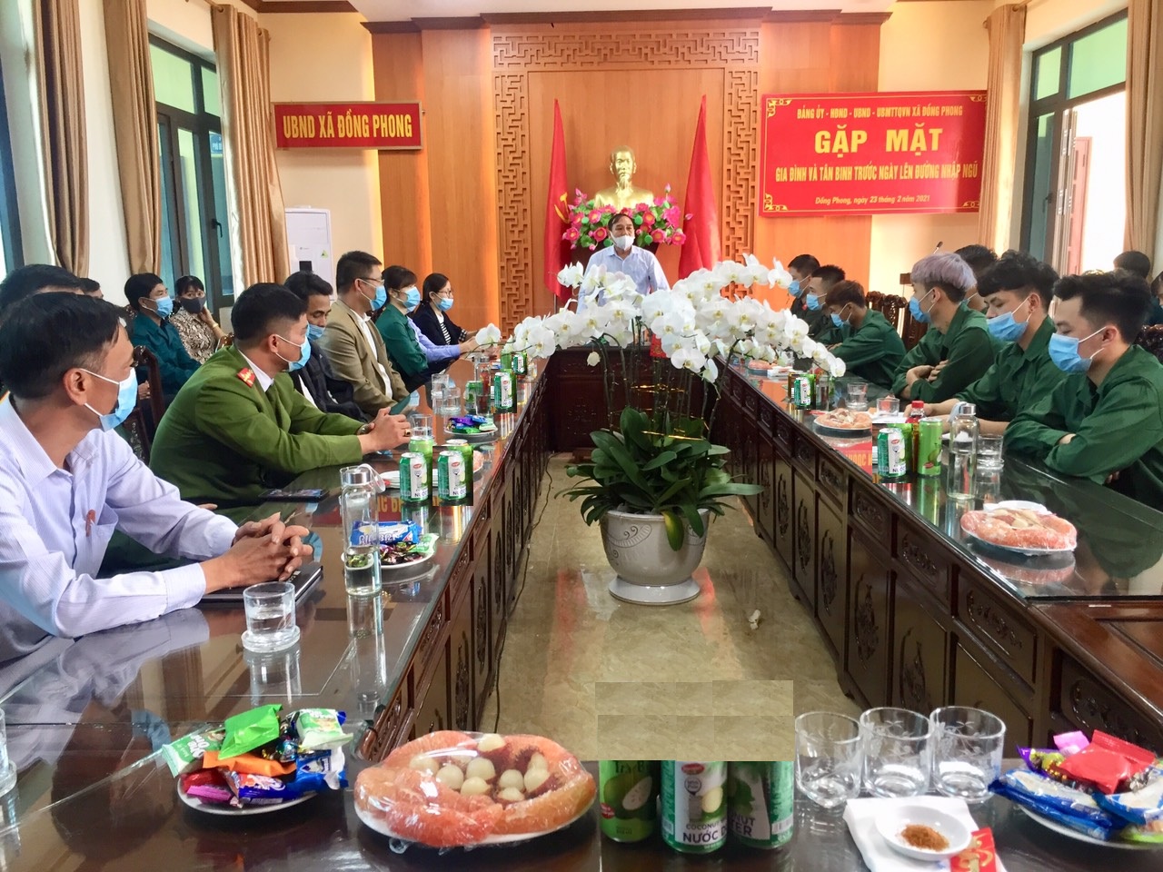 Hội đồng nghĩa vụ quân sự xã Đồng Phong tổ chức gặp mặt gia đình và tân binh trước ngày lên đường nhập ngũ